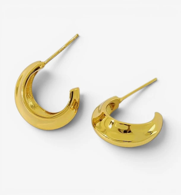 14K gold thick half moon stud earrings champagne gold PVD - Kaiya London